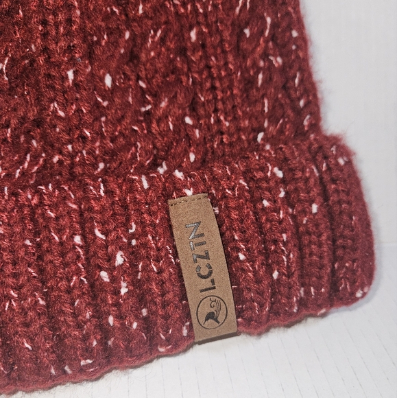 💌 LCZTN Pom Pom Hat Slouchy Cable Knit Tobogan Ski Hat Burgundy - Picture 5 of 10